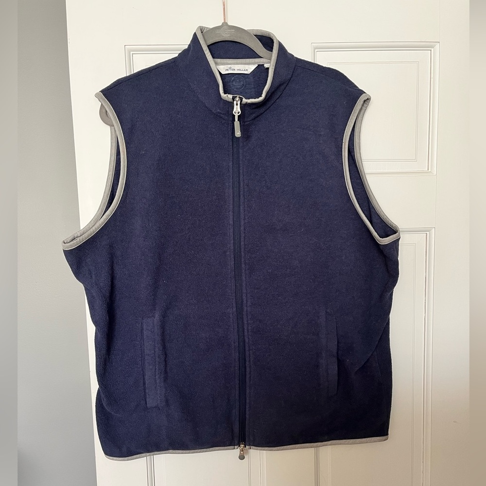 Peter Millar All Day Micro-Fleece Full Zip Vest in Navy. Size XL.
